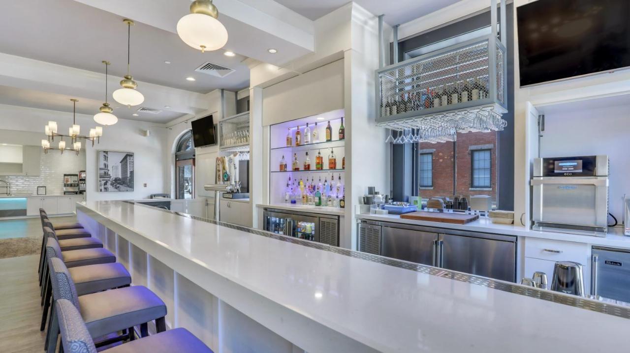 Staybridge Suites Savannah Historic District By Ihg Luaran gambar