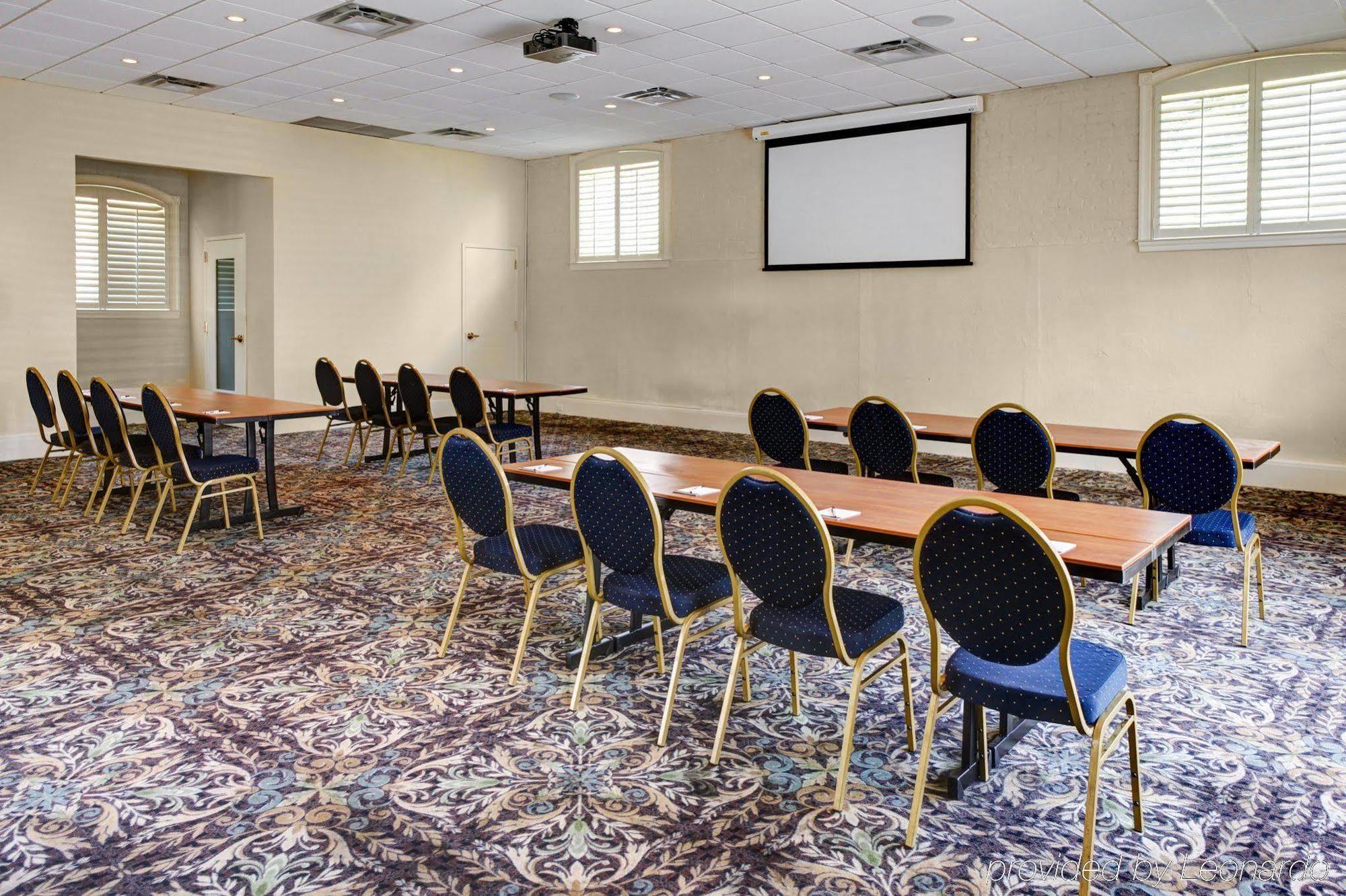 Staybridge Suites Savannah Historic District By Ihg Luaran gambar