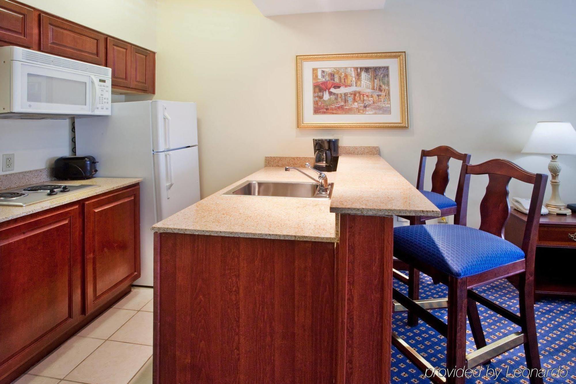 Staybridge Suites Savannah Historic District By Ihg Bilik gambar